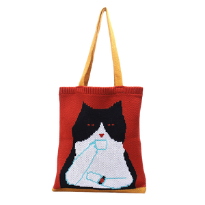 Cappuccino cat knitted tote bag