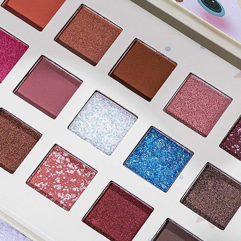 18-colour cat eyeshadow palette