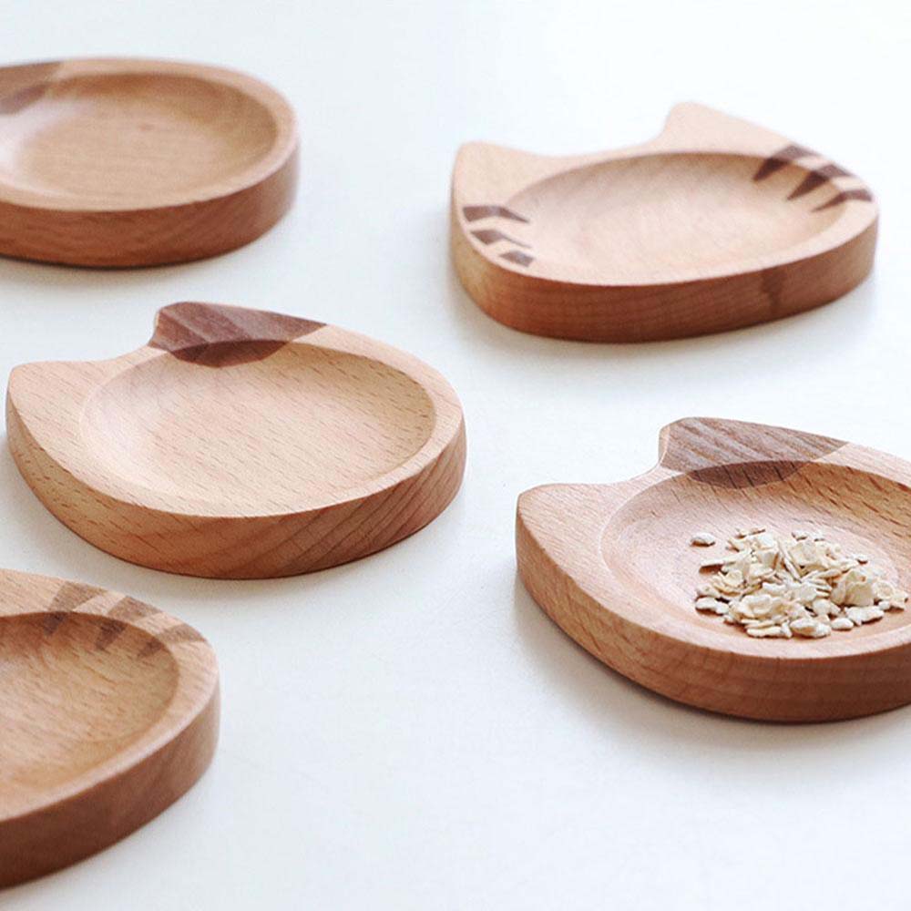 Cat-shaped wooden dipping dishes