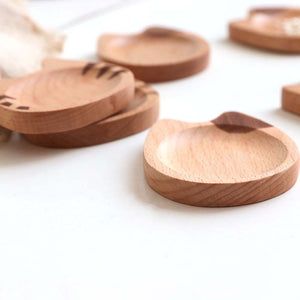 Cat-shaped wooden dipping dishes